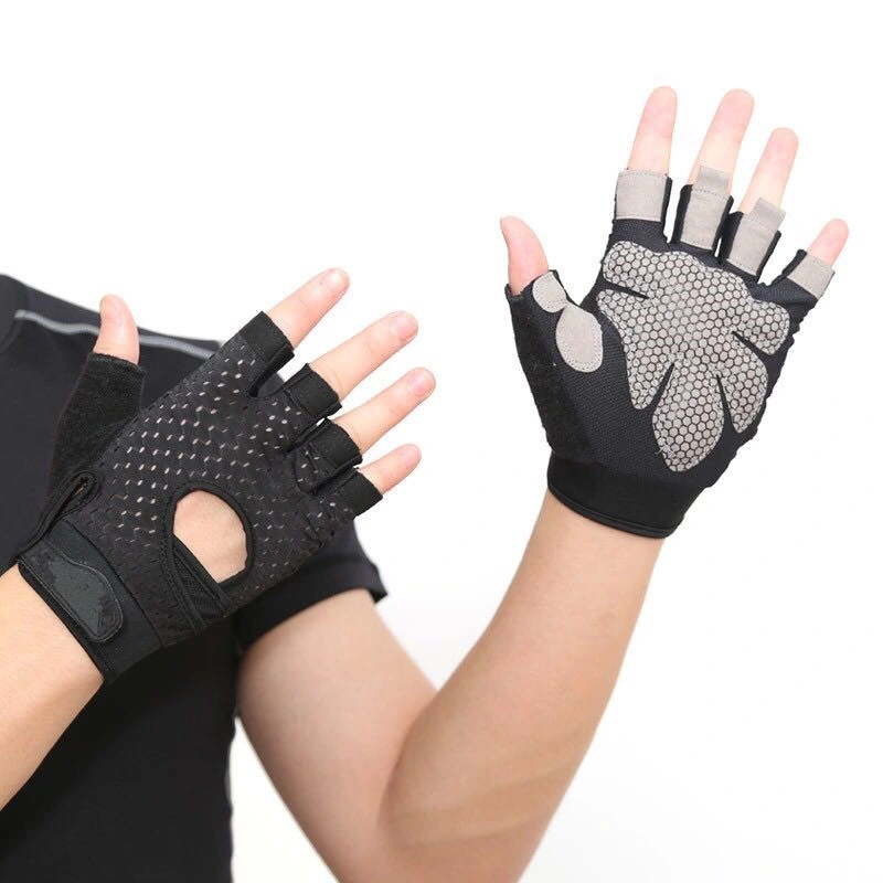 Fitness Men′s Half Finger Breathable Women′s Outdoor Equipment Training Wear-Resistant Non-Slip Dumbbell Weightlifting Climbing Sports Gloves